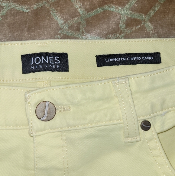 Jones New York Light Yellow Capris - Picture 4 of 5